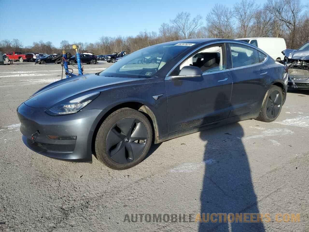 5YJ3E1EA9JF018831 TESLA MODEL 3 2018