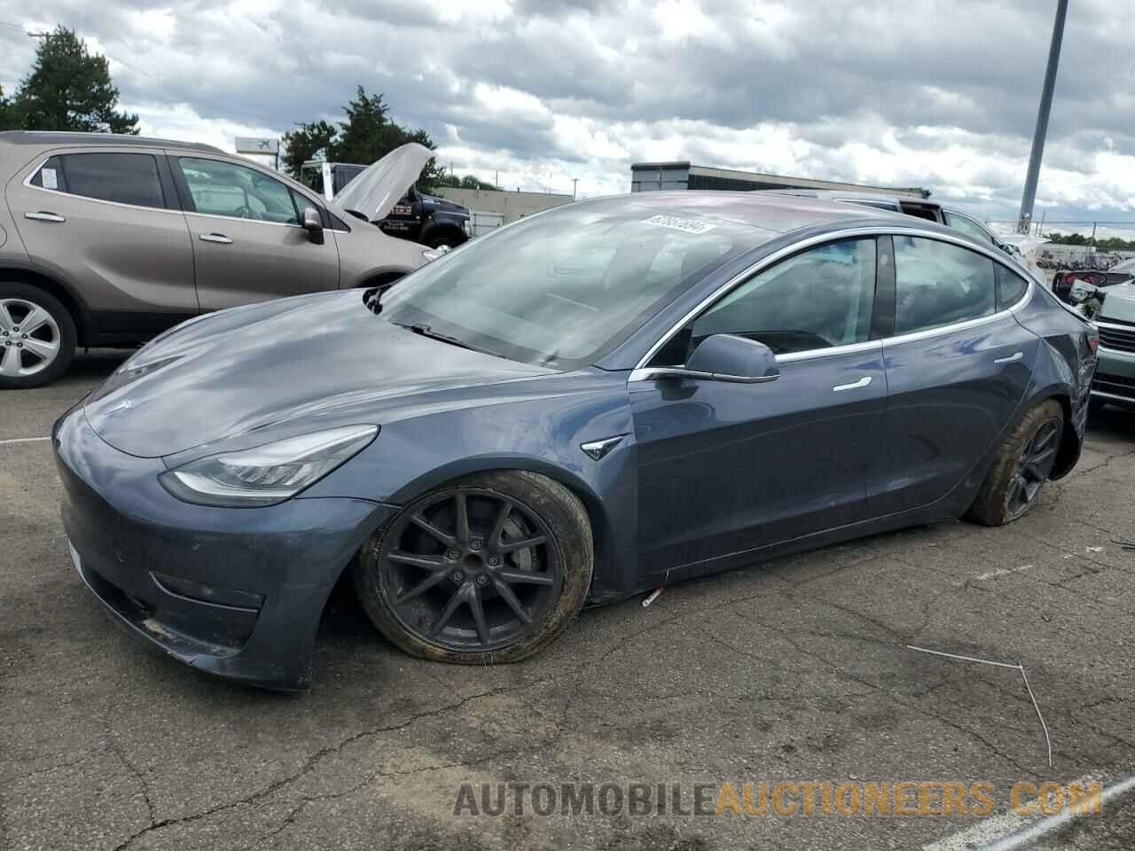 5YJ3E1EA9JF022040 TESLA MODEL 3 2018