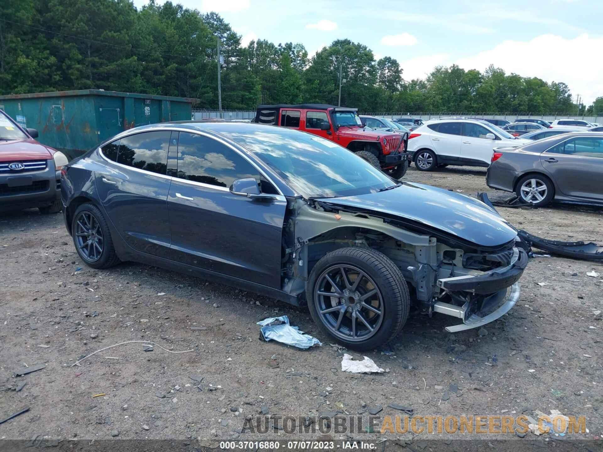 5YJ3E1EA9JF033975 TESLA MODEL 3 2018