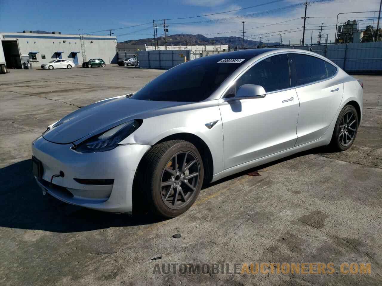 5YJ3E1EA9JF040540 TESLA MODEL 3 2018