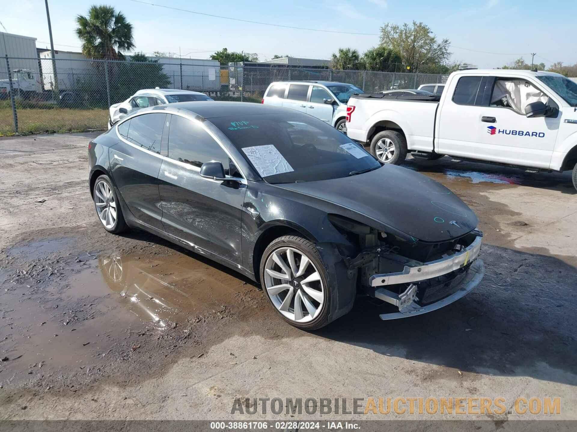 5YJ3E1EA9JF048489 TESLA MODEL 3 2018