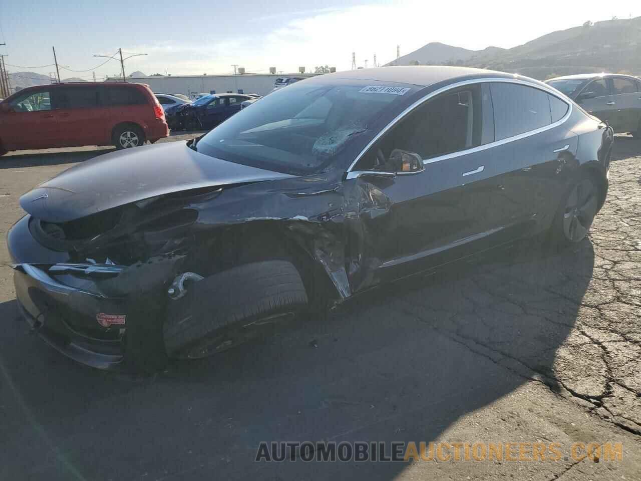 5YJ3E1EA9JF077717 TESLA MODEL 3 2018