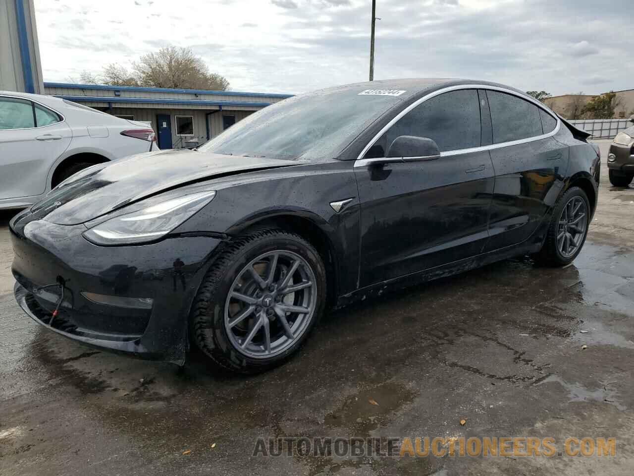 5YJ3E1EA9JF095666 TESLA MODEL 3 2018