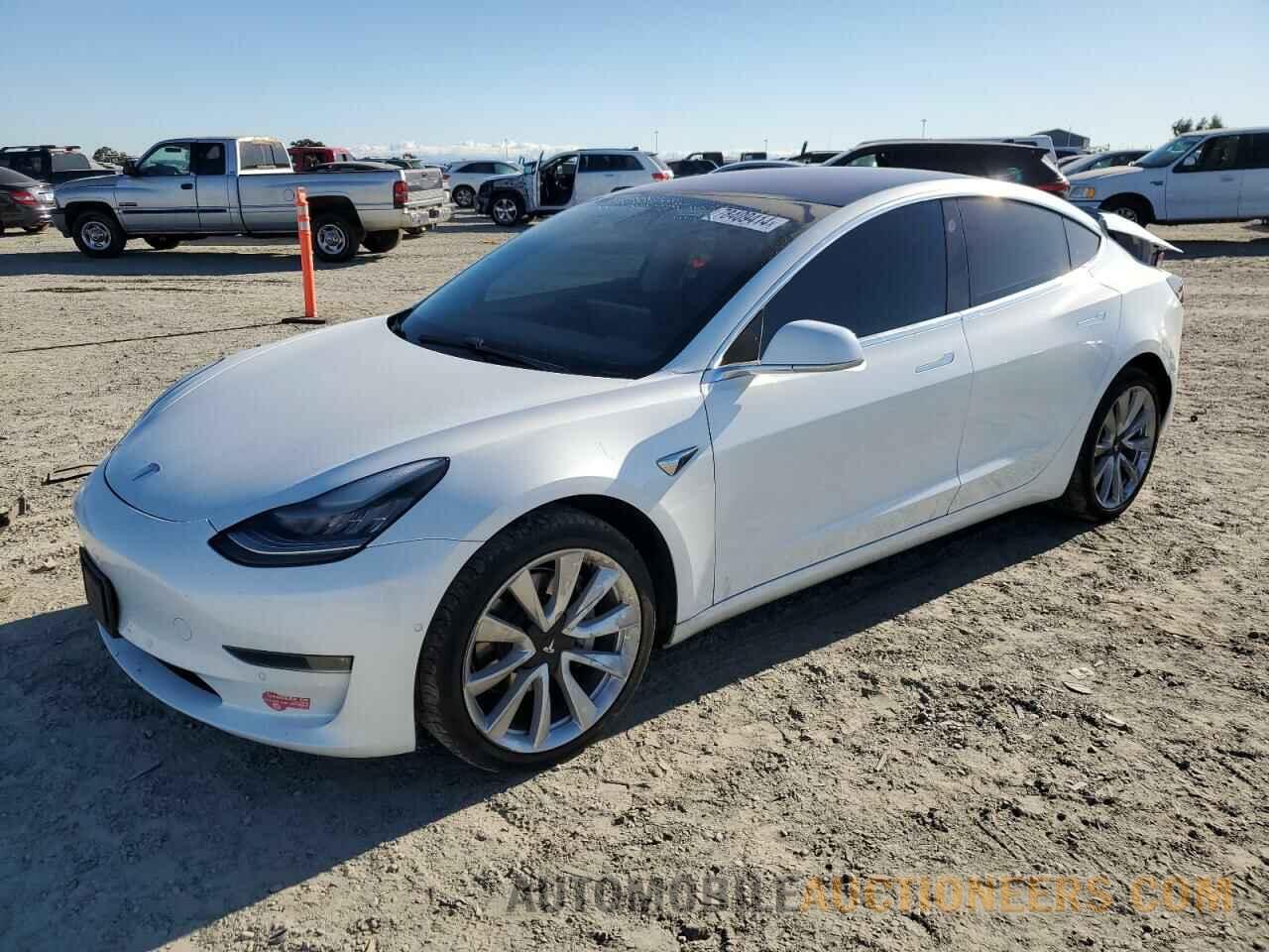 5YJ3E1EA9JF108223 TESLA MODEL 3 2018