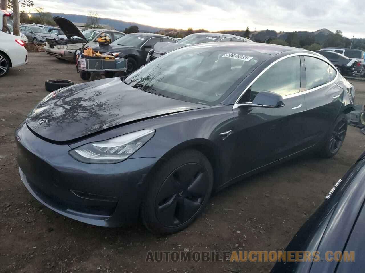 5YJ3E1EA9JF157633 TESLA MODEL 3 2018