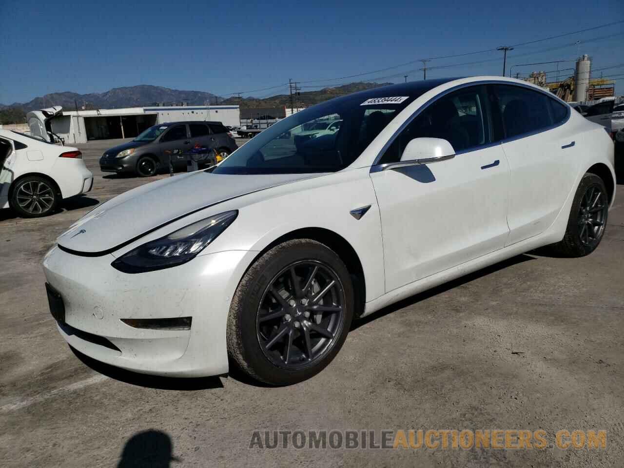 5YJ3E1EA9JF162363 TESLA MODEL 3 2018