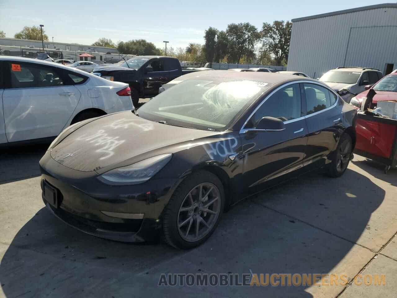 5YJ3E1EA9KF296498 TESLA MODEL 3 2019