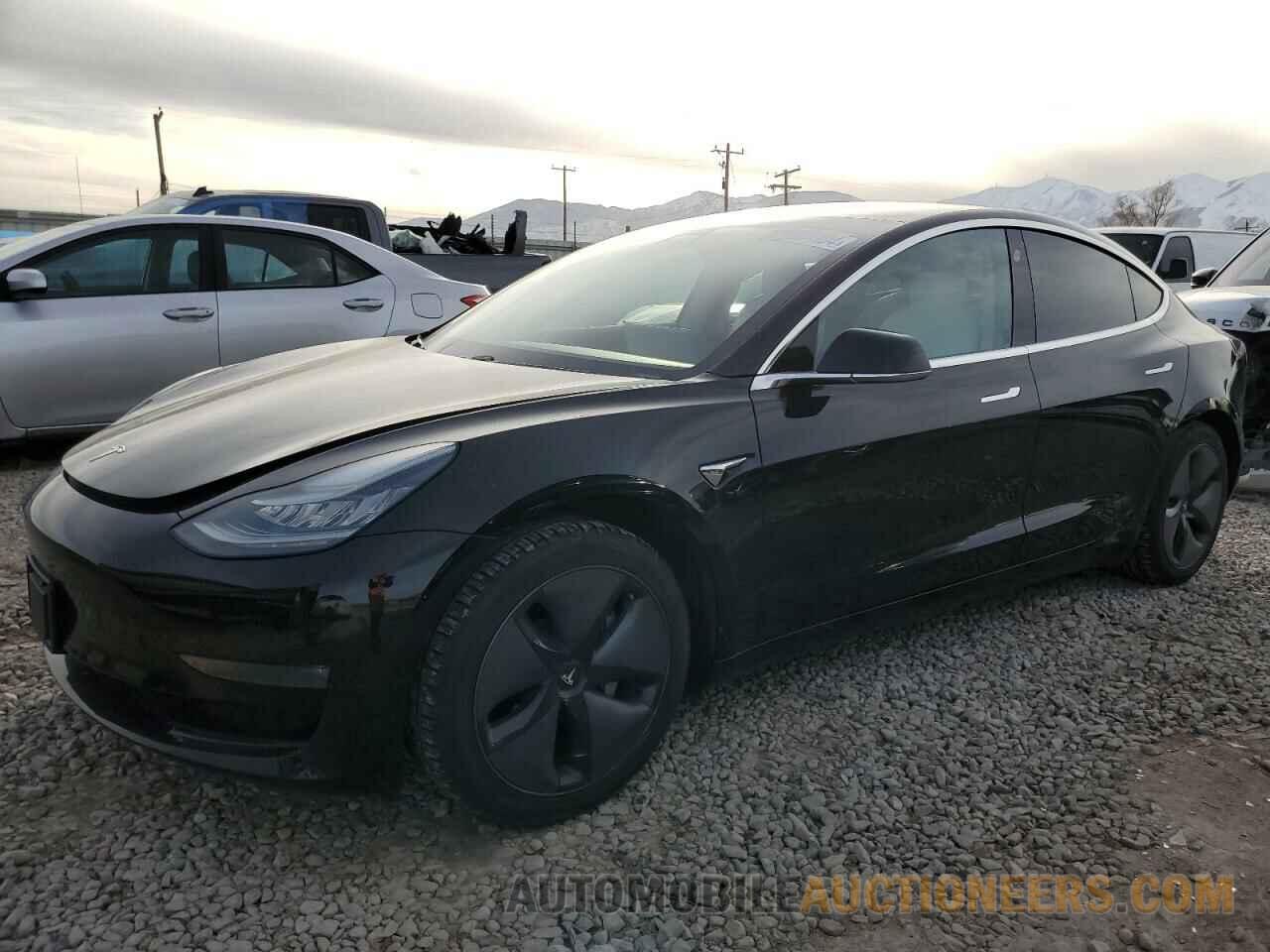 5YJ3E1EA9KF323652 TESLA MODEL 3 2019