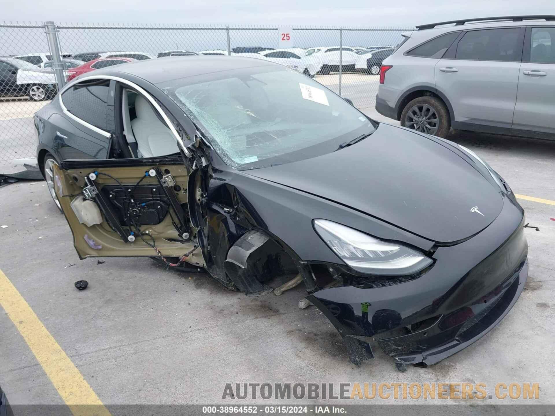 5YJ3E1EA9KF449526 TESLA MODEL 3 2019