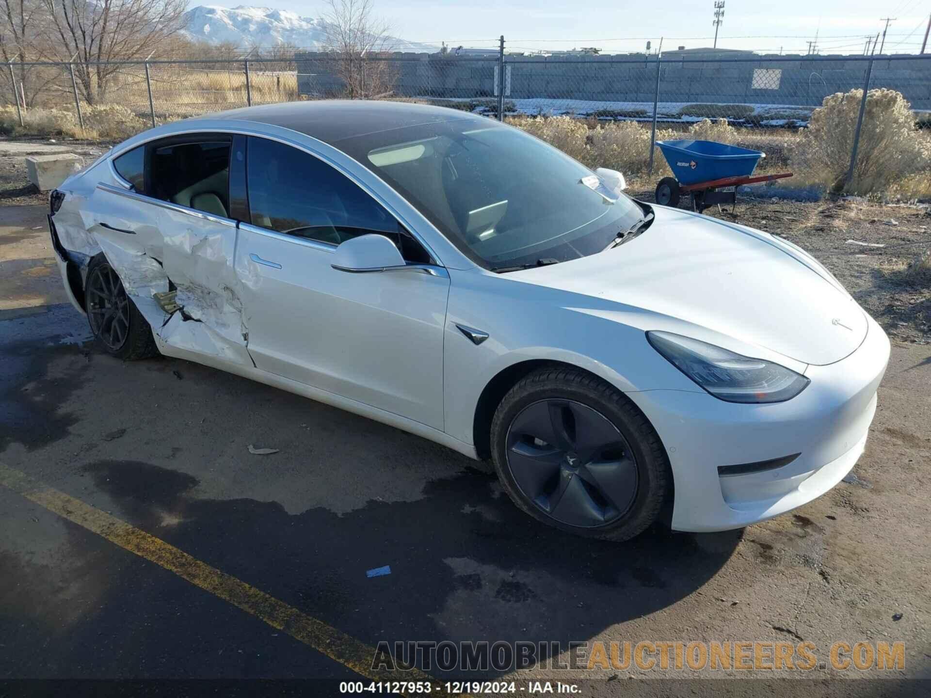 5YJ3E1EA9KF483711 TESLA MODEL 3 2019