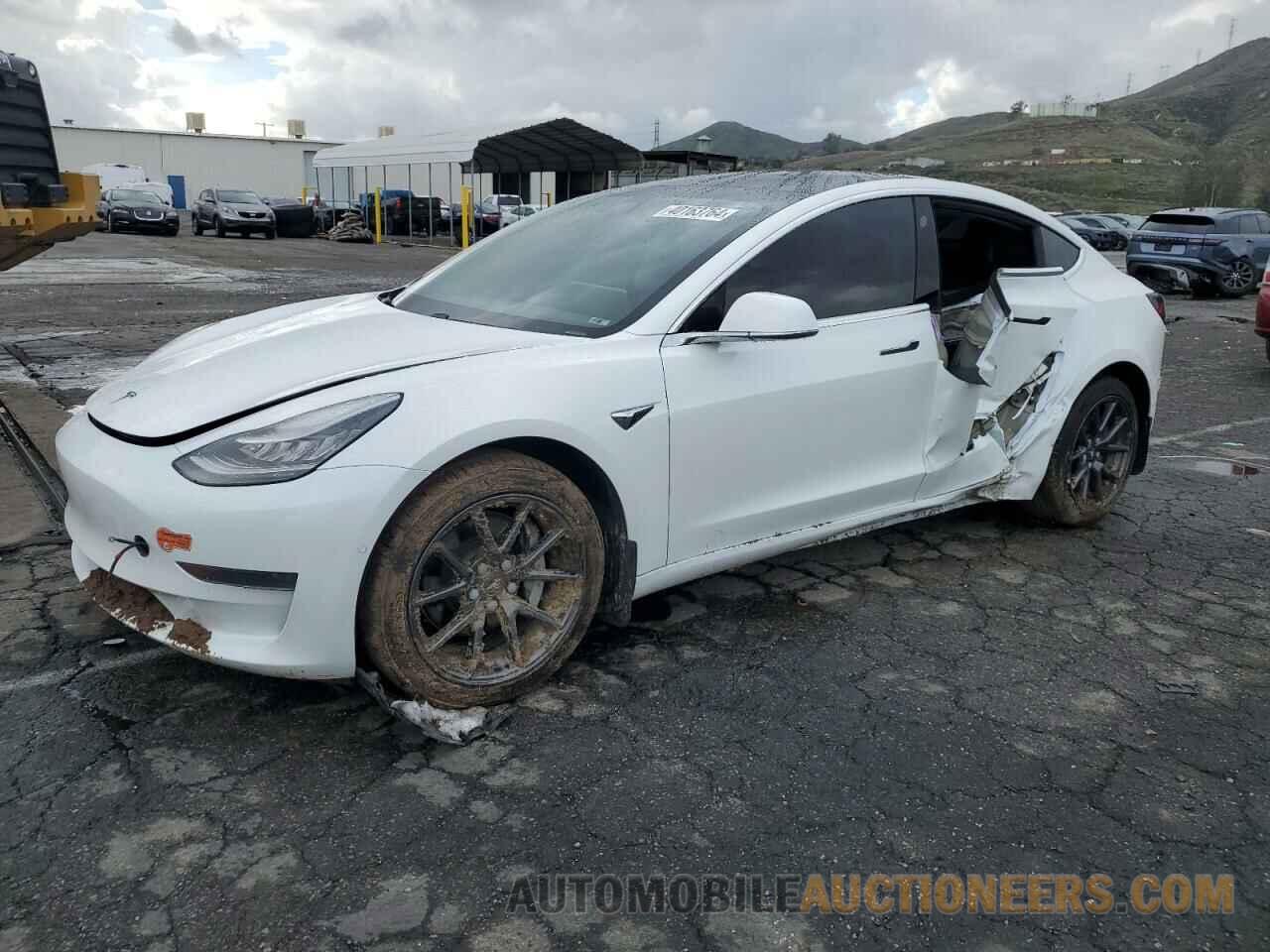 5YJ3E1EA9KF504086 TESLA MODEL 3 2019