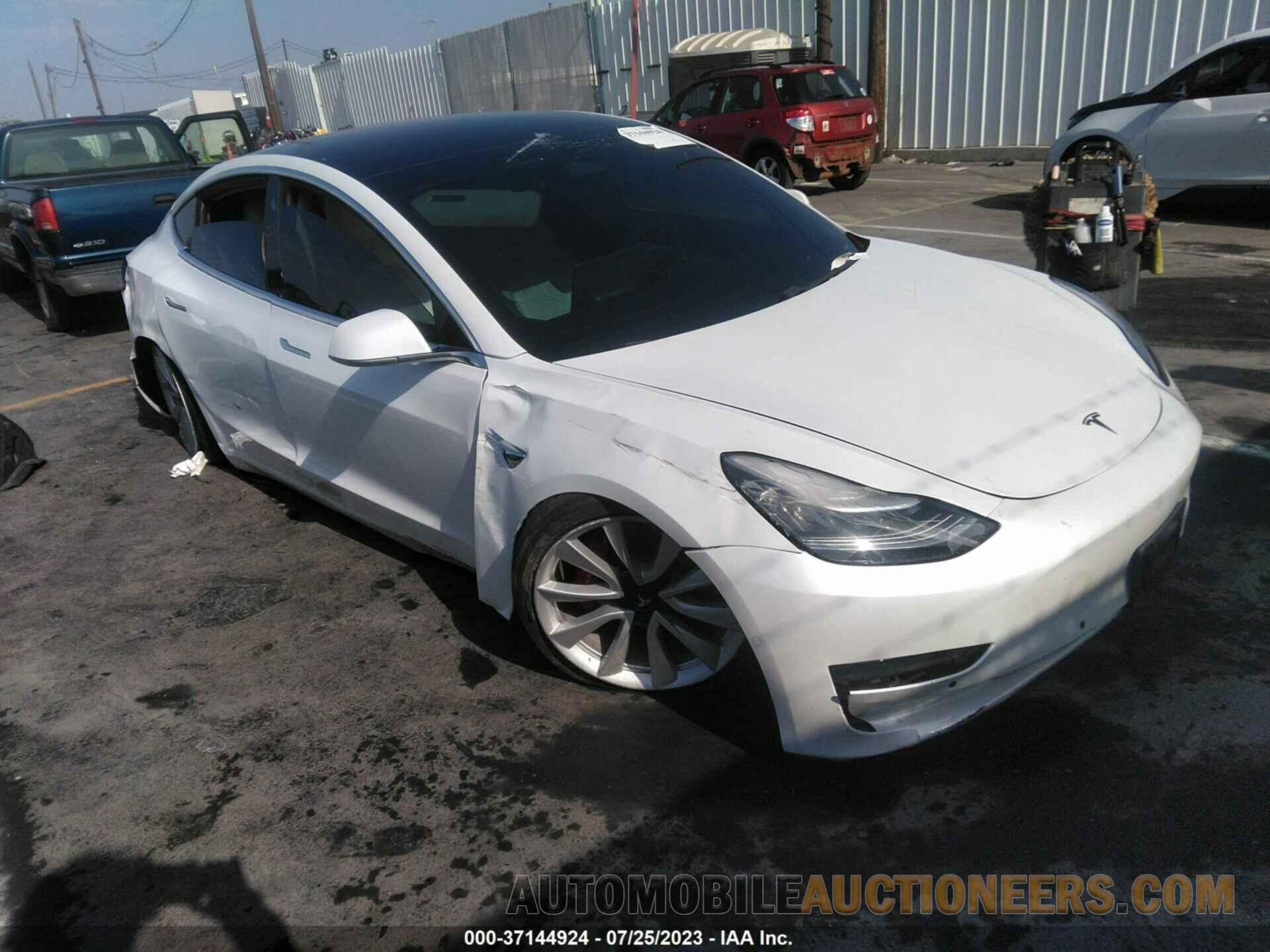 5YJ3E1EA9LF615898 TESLA MODEL 3 2020