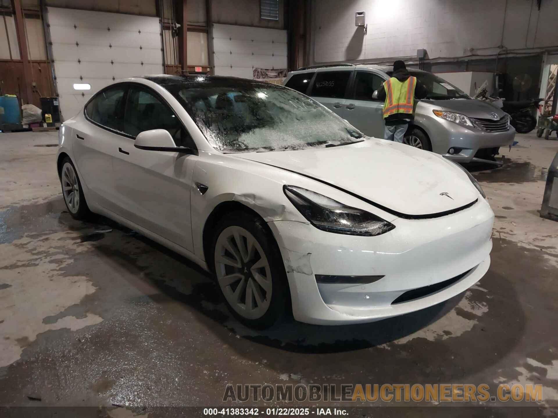 5YJ3E1EA9MF908329 TESLA MODEL 3 2021