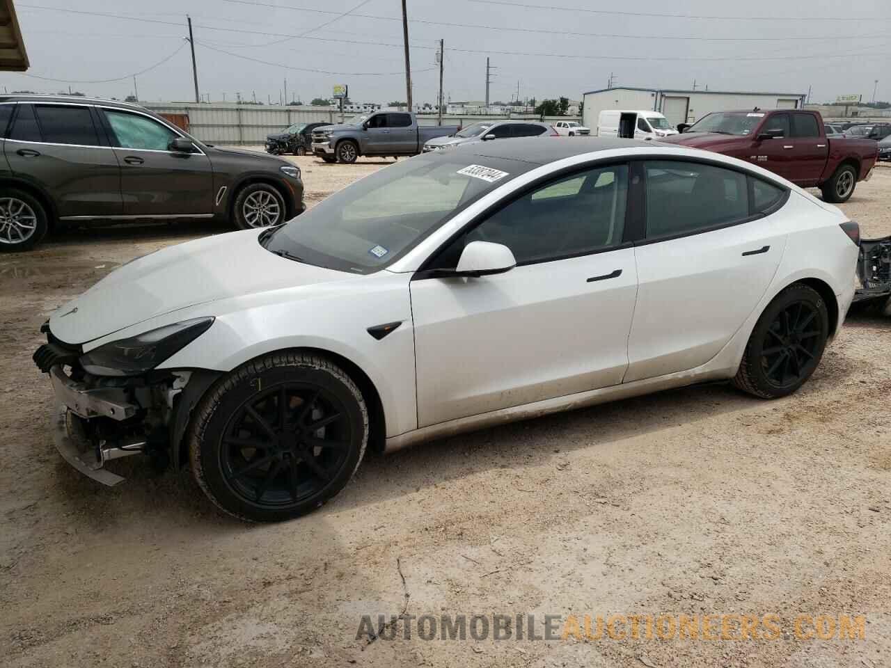 5YJ3E1EA9MF913319 TESLA MODEL 3 2021