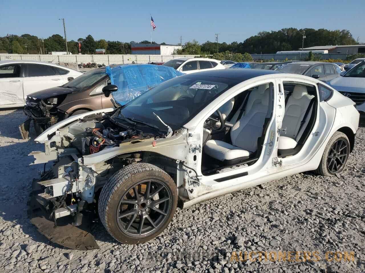 5YJ3E1EA9MF987467 TESLA MODEL 3 2021