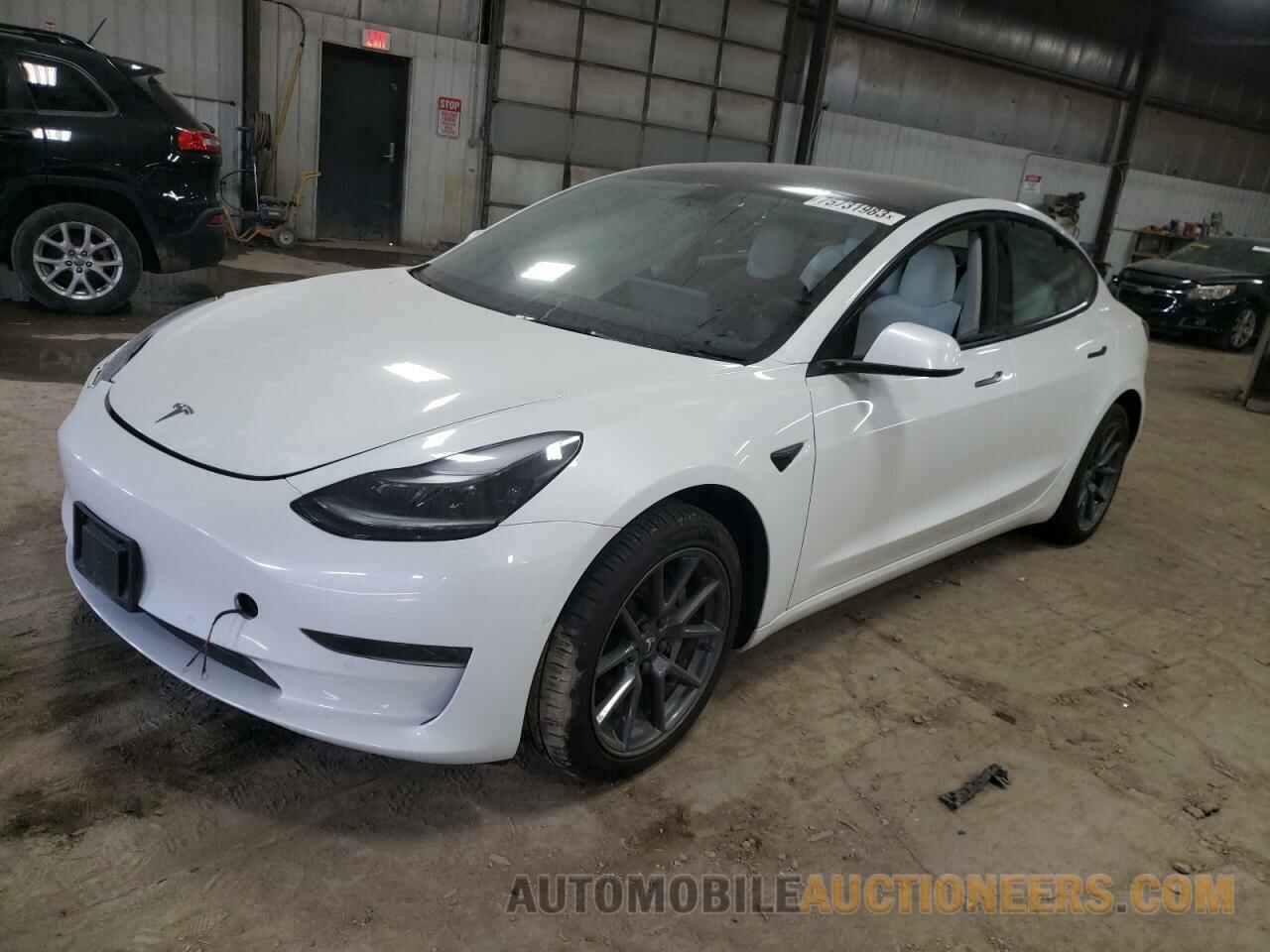 5YJ3E1EA9NF110852 TESLA MODEL 3 2022