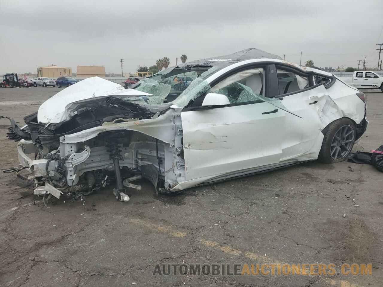 5YJ3E1EA9NF160487 TESLA MODEL 3 2022