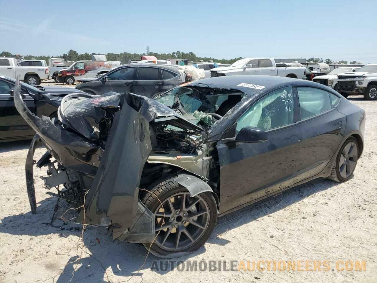 5YJ3E1EA9NF186720 TESLA MODEL 3 2022