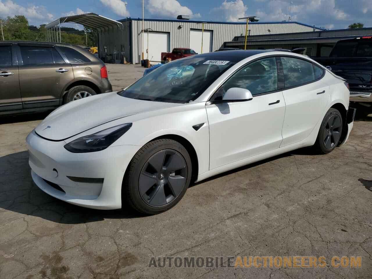 5YJ3E1EA9NF188189 TESLA MODEL 3 2022