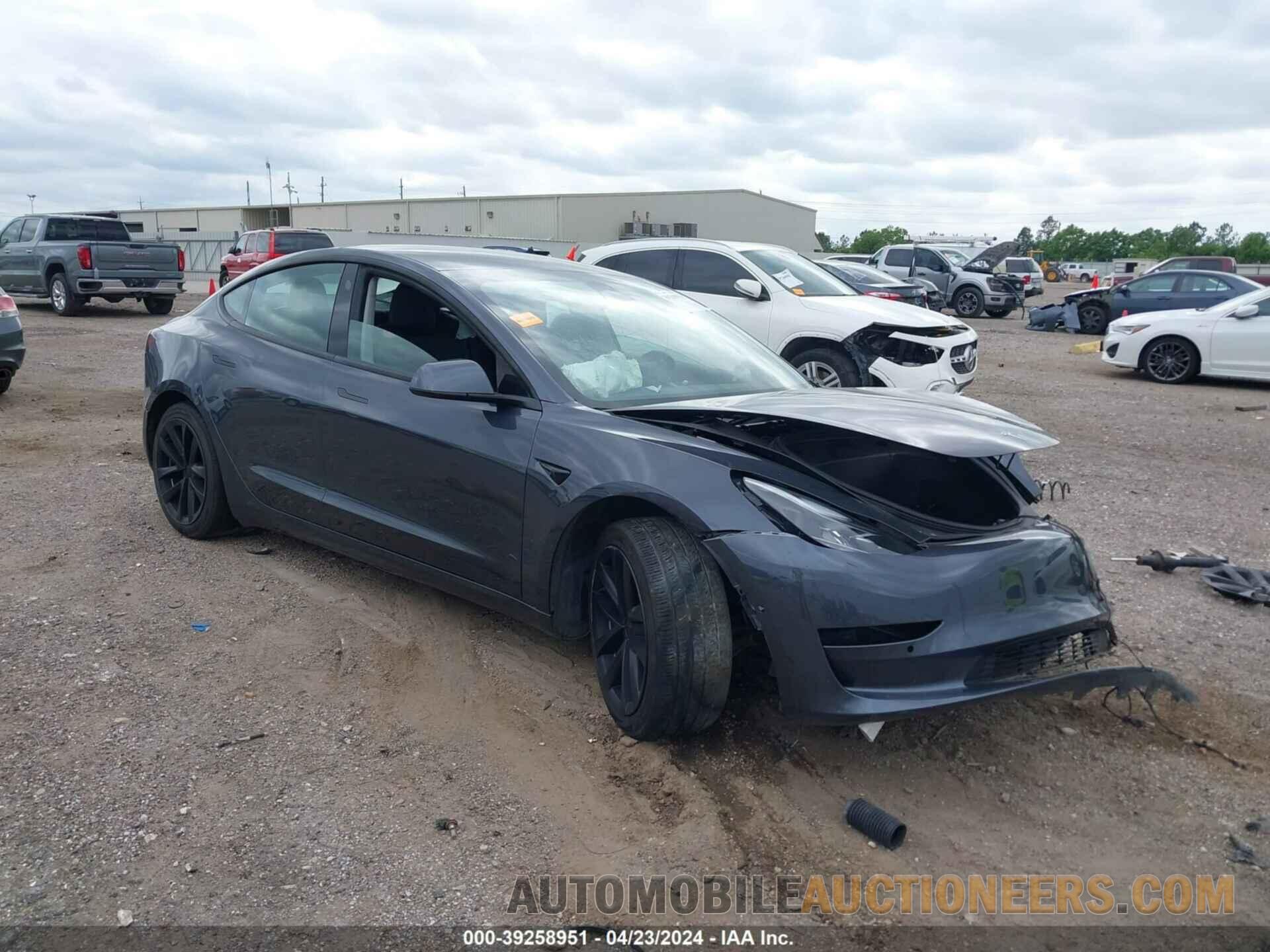 5YJ3E1EA9NF189391 TESLA MODEL 3 2022