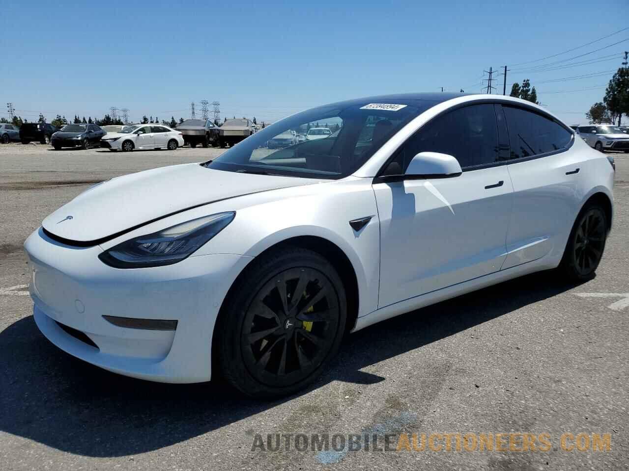 5YJ3E1EA9NF243532 TESLA MODEL 3 2022