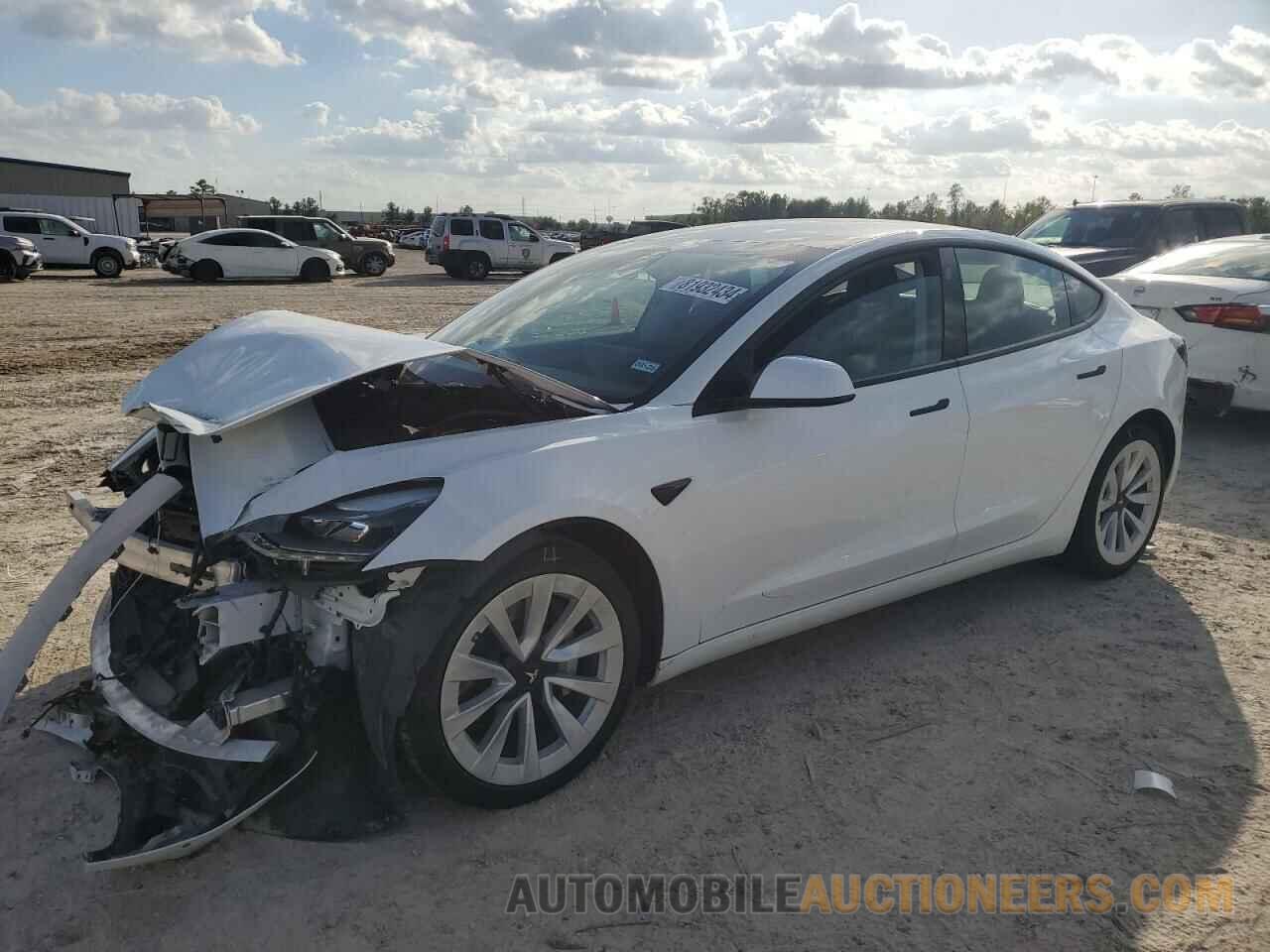 5YJ3E1EA9NF310713 TESLA MODEL 3 2022