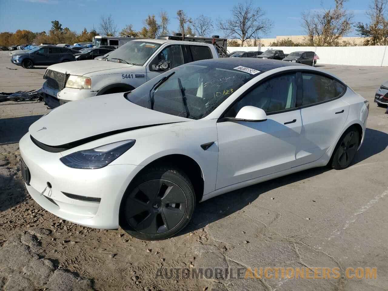 5YJ3E1EA9NF368613 TESLA MODEL 3 2022