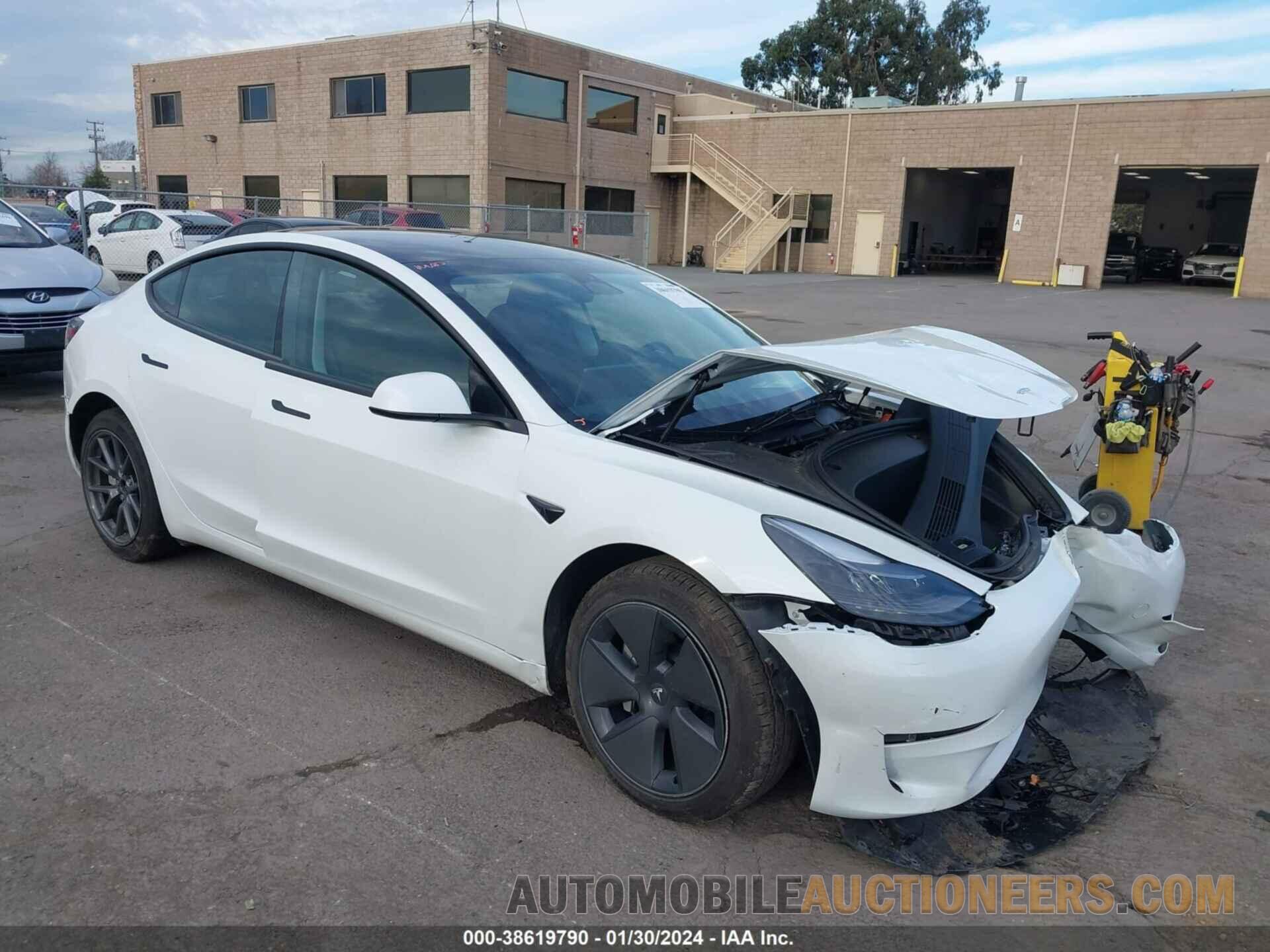 5YJ3E1EA9PF606186 TESLA MODEL 3 2023