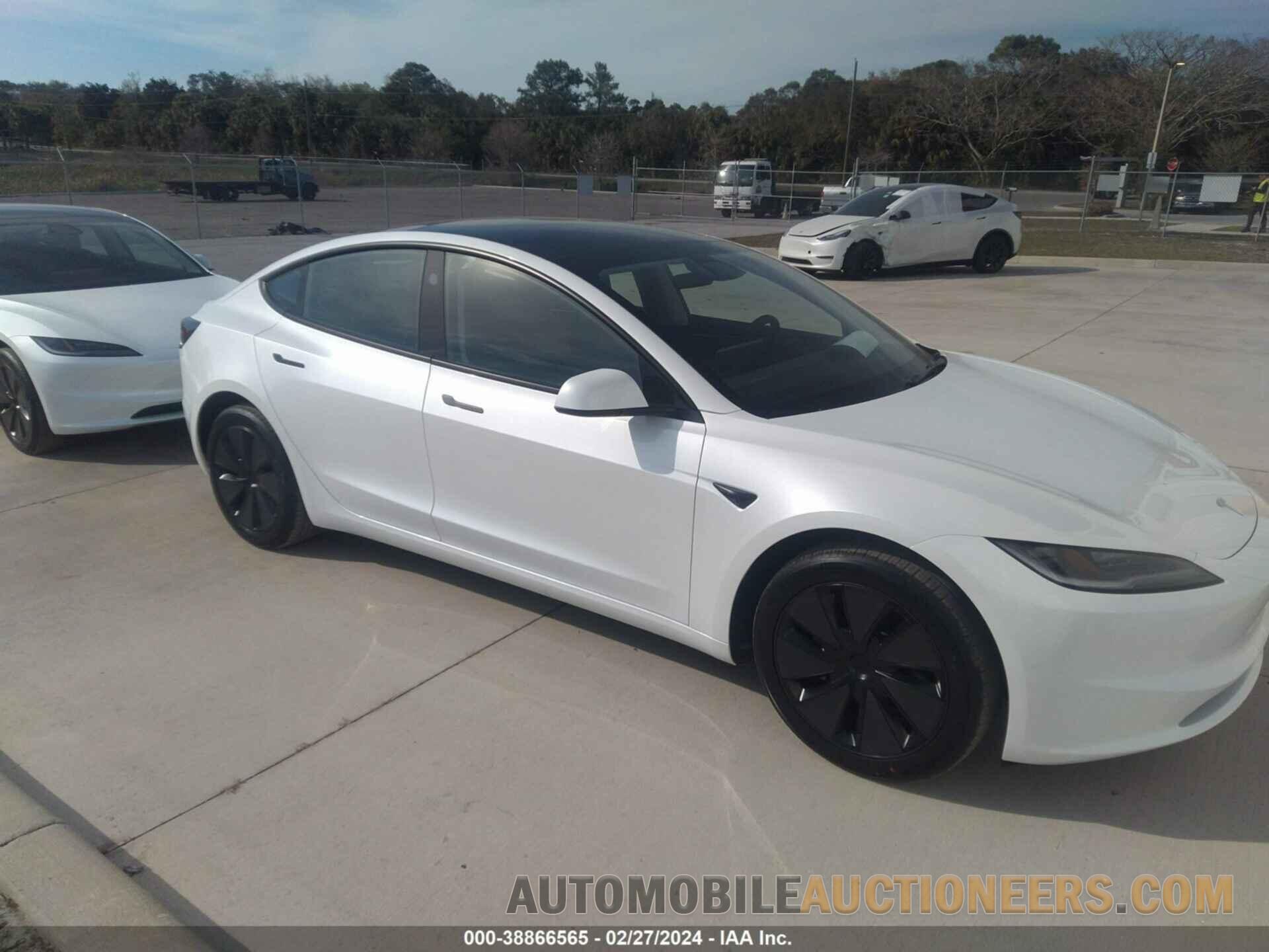 5YJ3E1EA9RF721552 TESLA MODEL 3 2024