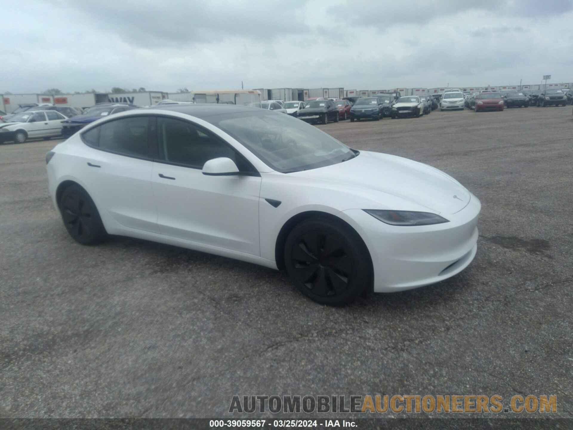 5YJ3E1EA9RF722605 TESLA MODEL 3 2024