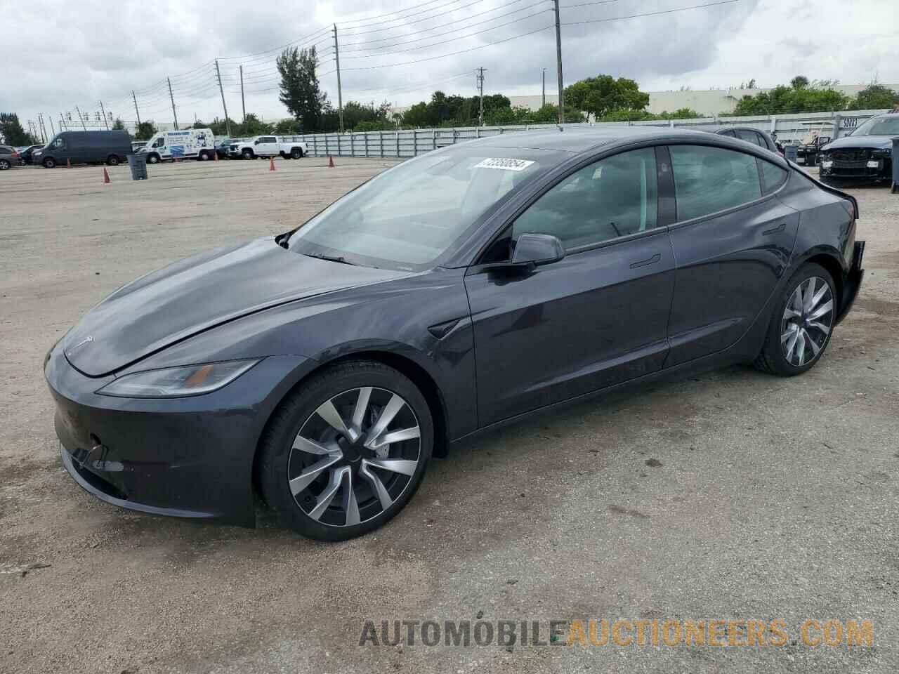 5YJ3E1EA9RF748993 TESLA MODEL 3 2024