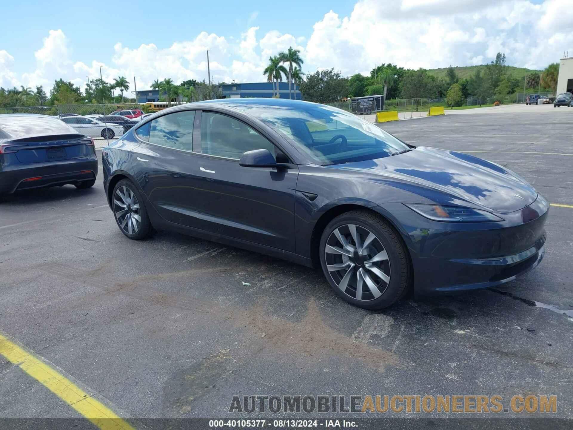 5YJ3E1EA9RF751571 TESLA MODEL 3 2024