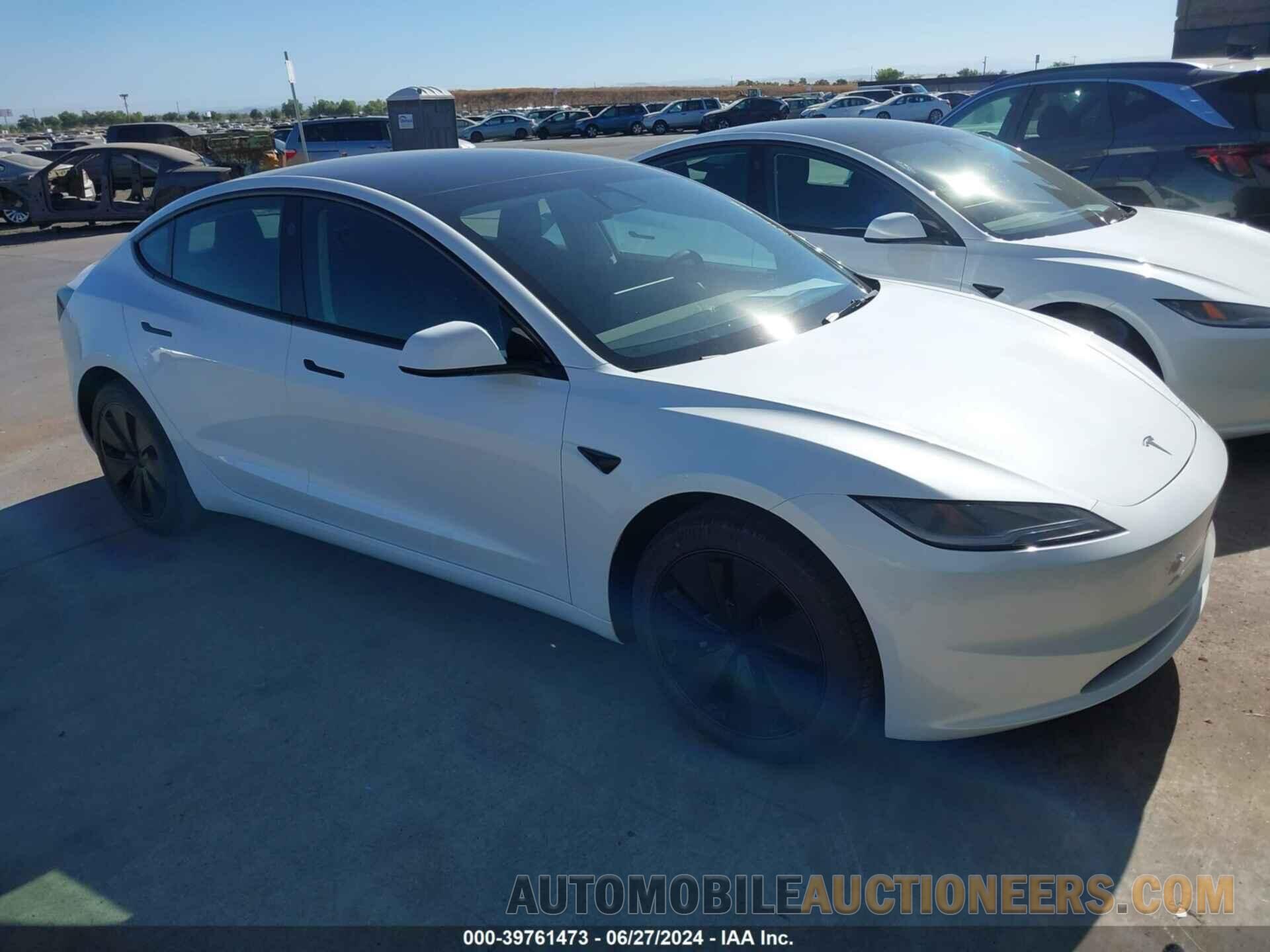 5YJ3E1EA9RF767723 TESLA MODEL 3 2024