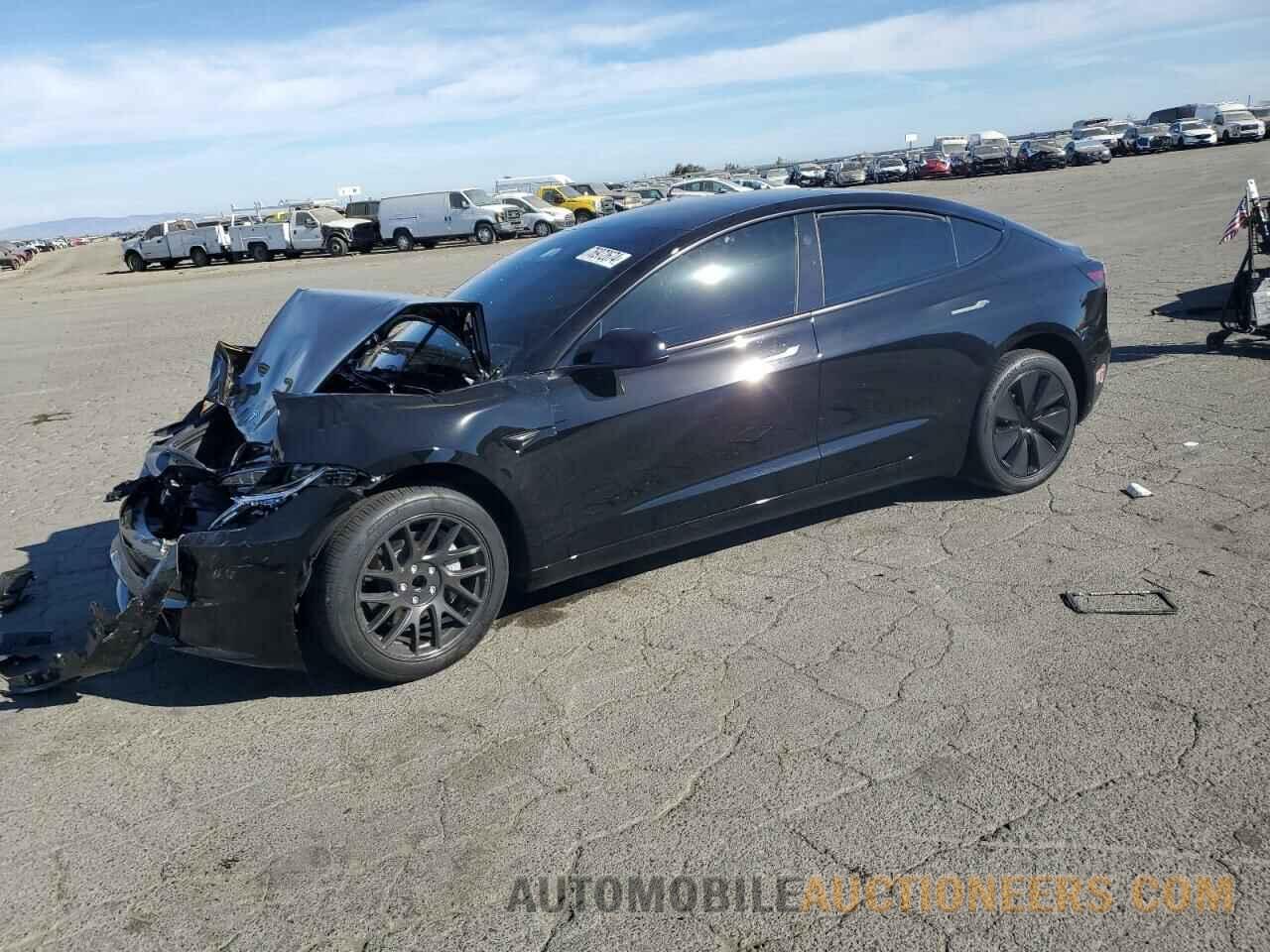 5YJ3E1EA9RF783985 TESLA MODEL 3 2024