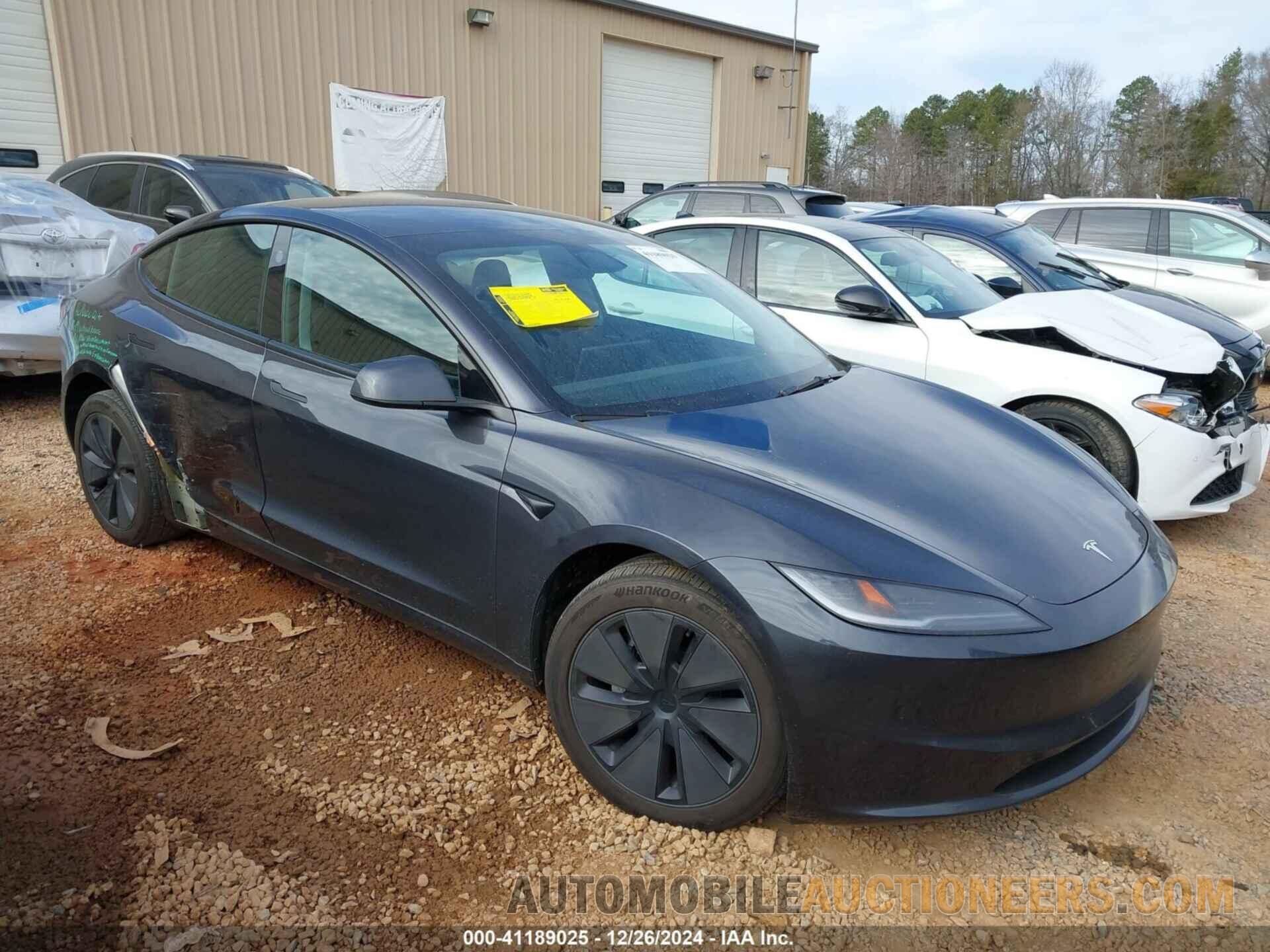 5YJ3E1EA9RF784814 TESLA MODEL 3 2024