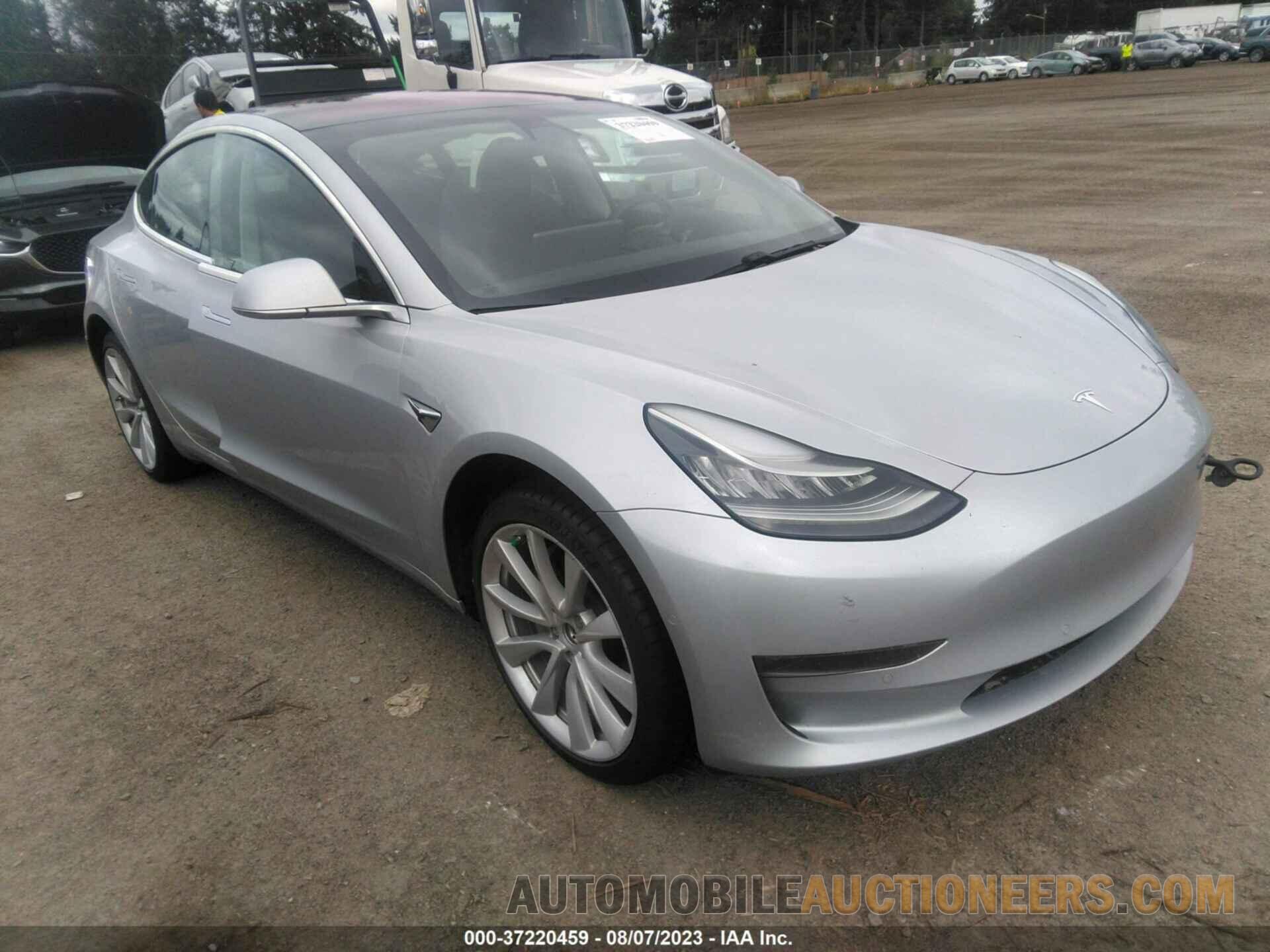 5YJ3E1EAXJF015307 TESLA MODEL 3 2018