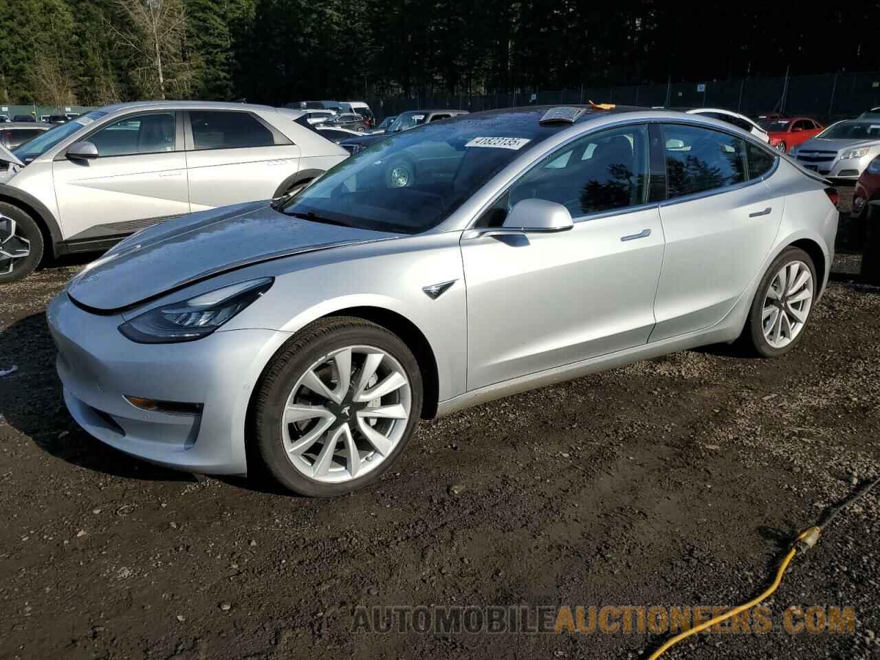 5YJ3E1EAXJF015355 TESLA MODEL 3 2018