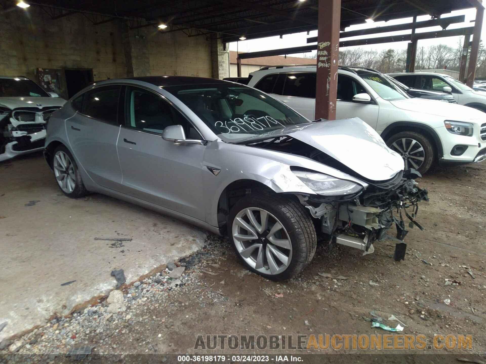 5YJ3E1EAXJF015369 TESLA MODEL 3 2018