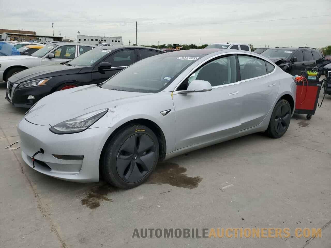 5YJ3E1EAXJF019101 TESLA MODEL 3 2018