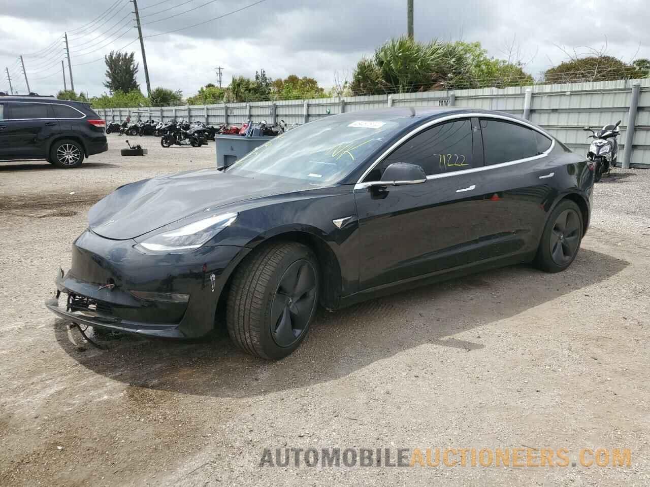 5YJ3E1EAXJF025402 TESLA MODEL 3 2018