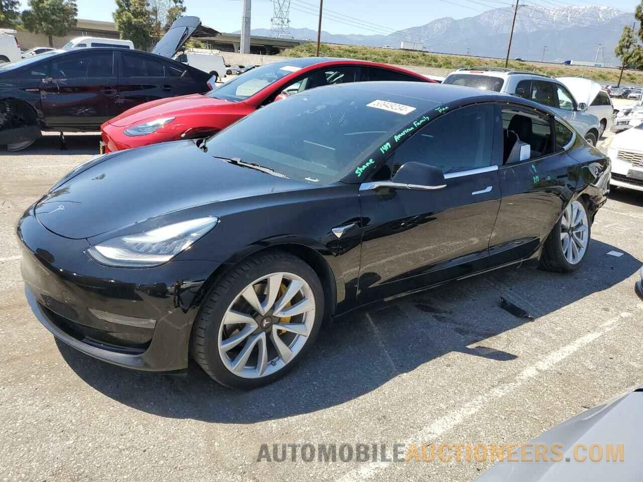 5YJ3E1EAXJF036495 TESLA MODEL 3 2018