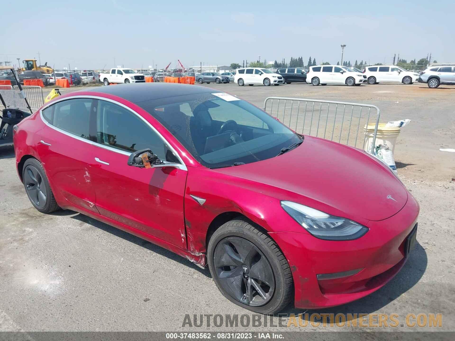 5YJ3E1EAXJF039137 TESLA MODEL 3 2018