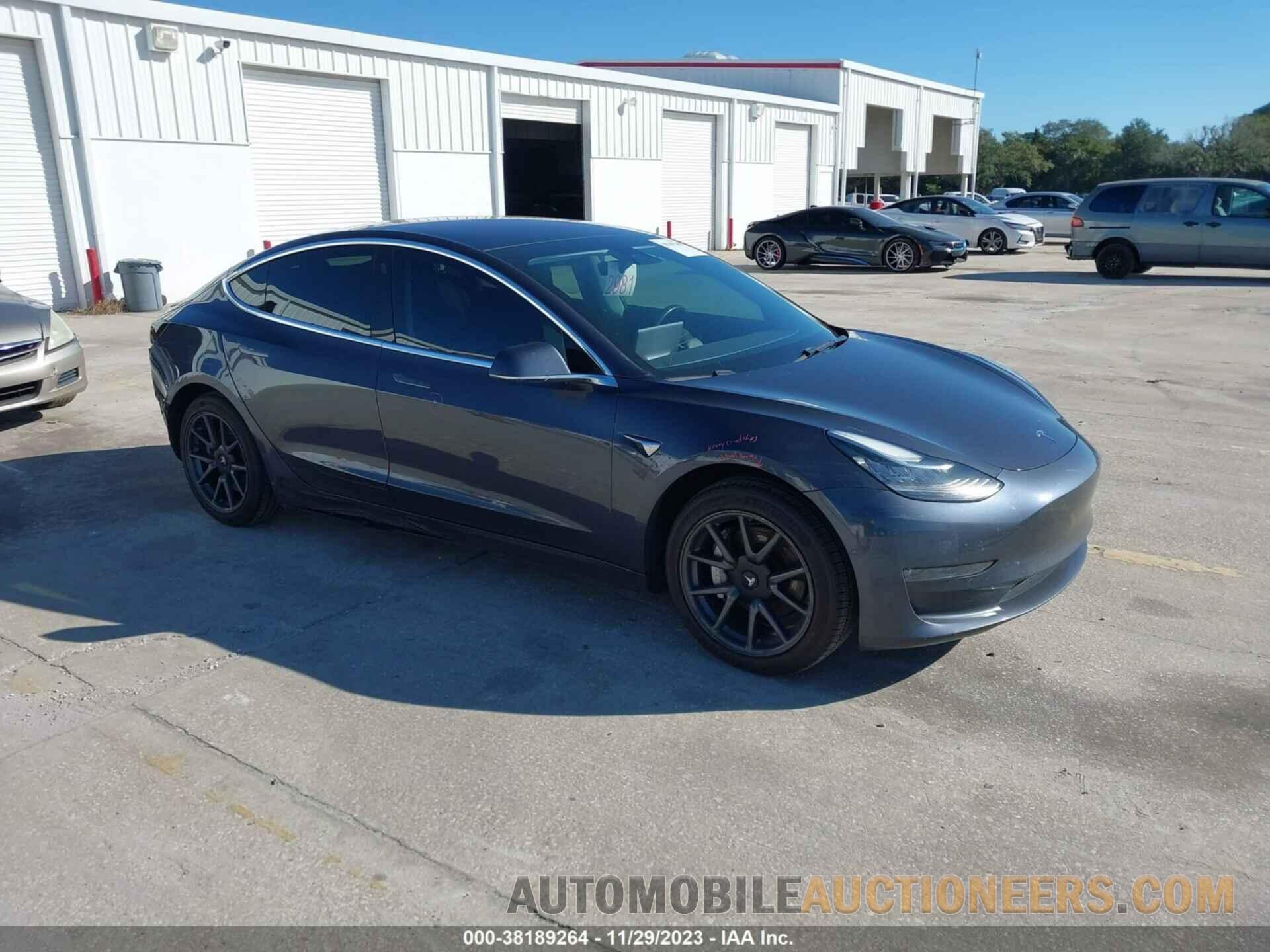 5YJ3E1EAXJF039655 TESLA MODEL 3 2018