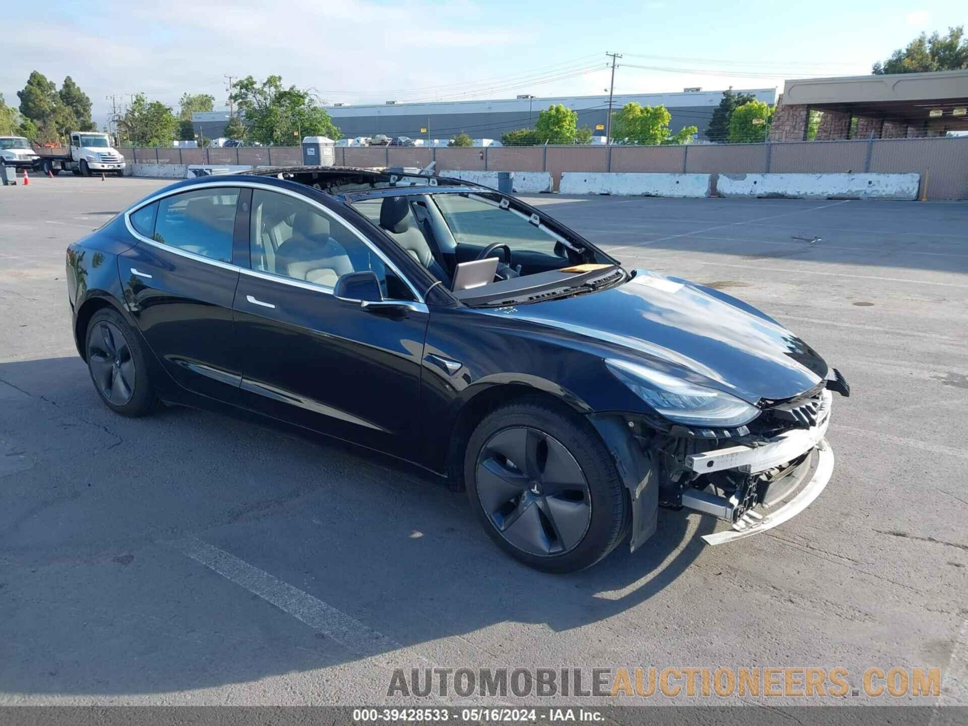 5YJ3E1EAXJF039736 TESLA MODEL 3 2018