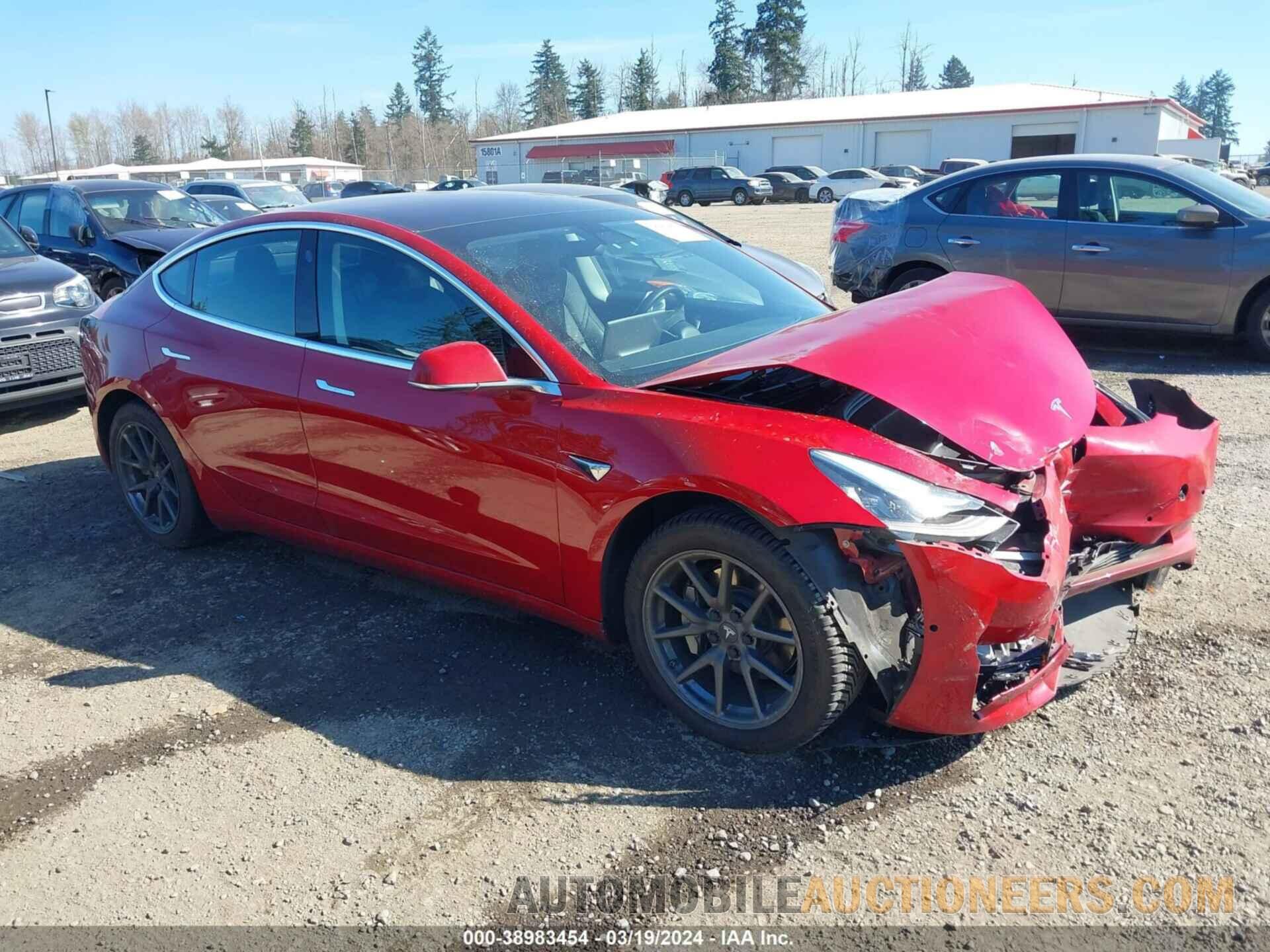 5YJ3E1EAXJF042961 TESLA MODEL 3 2018