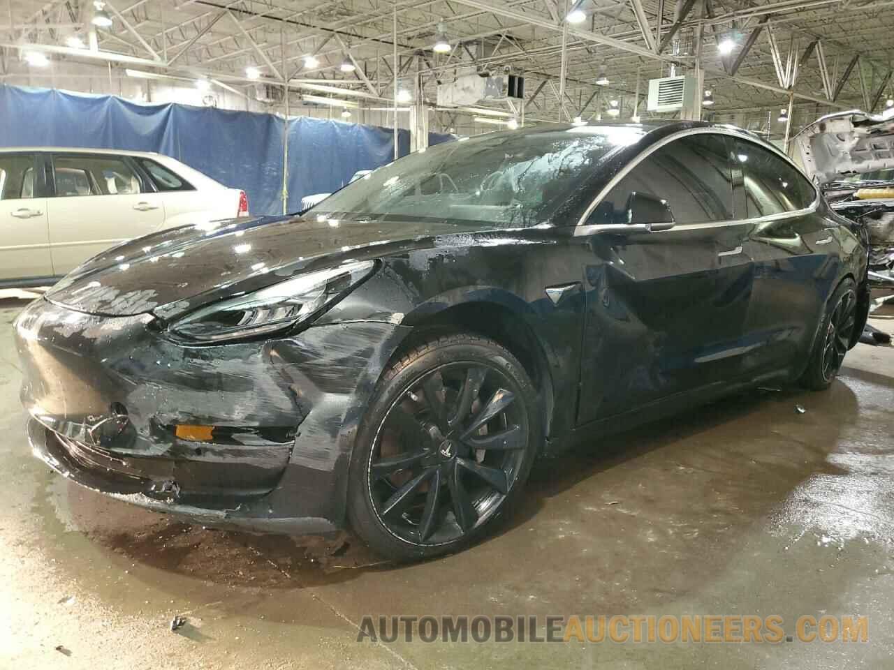 5YJ3E1EAXJF048730 TESLA MODEL 3 2018