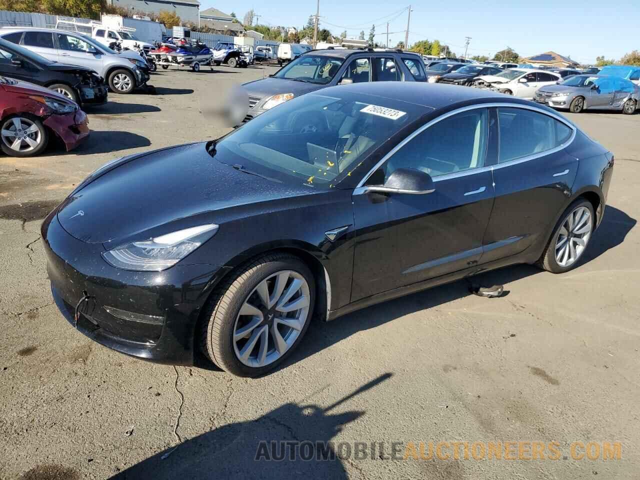 5YJ3E1EAXJF060263 TESLA MODEL 3 2018