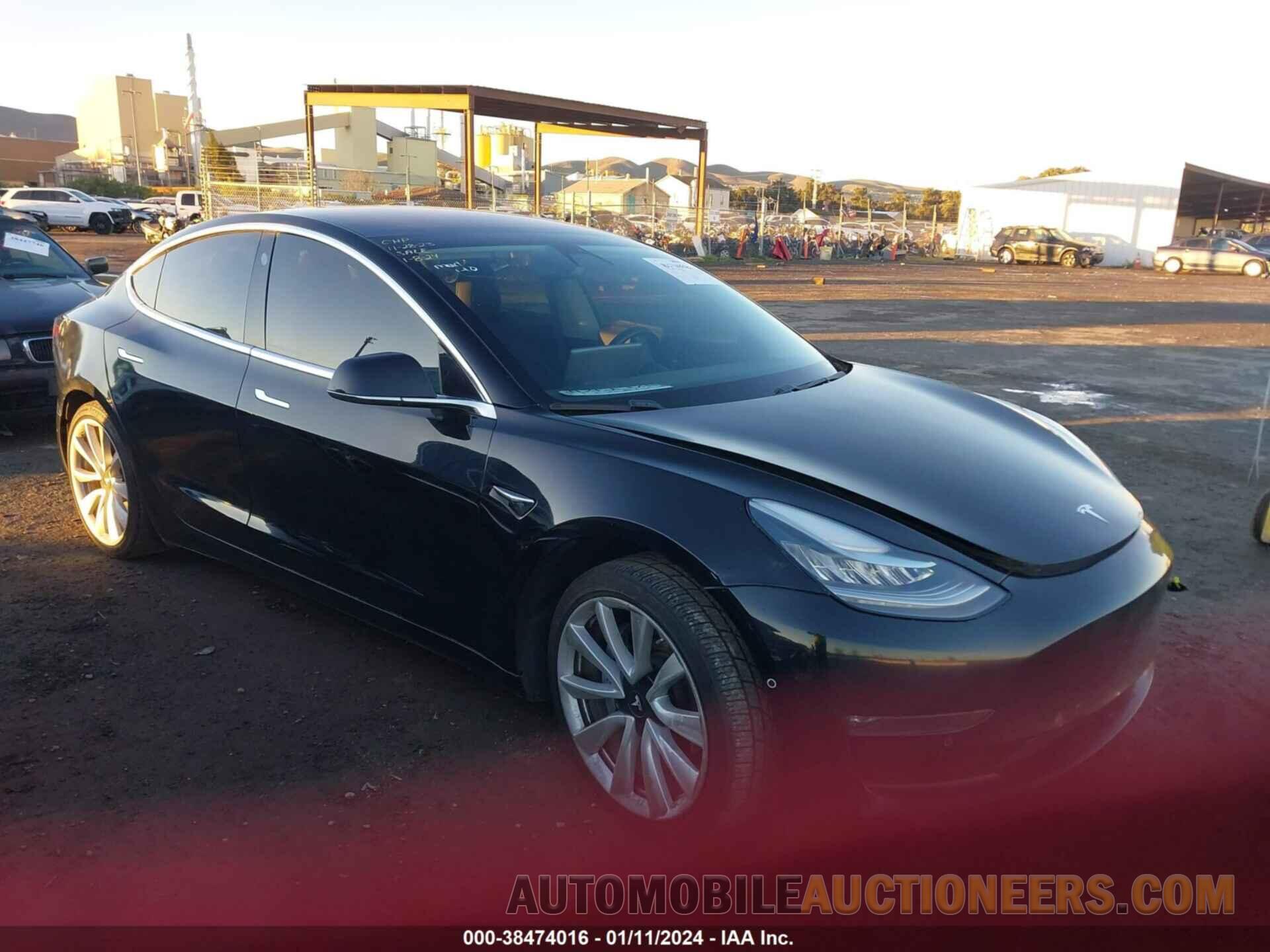 5YJ3E1EAXJF062854 TESLA MODEL 3 2018