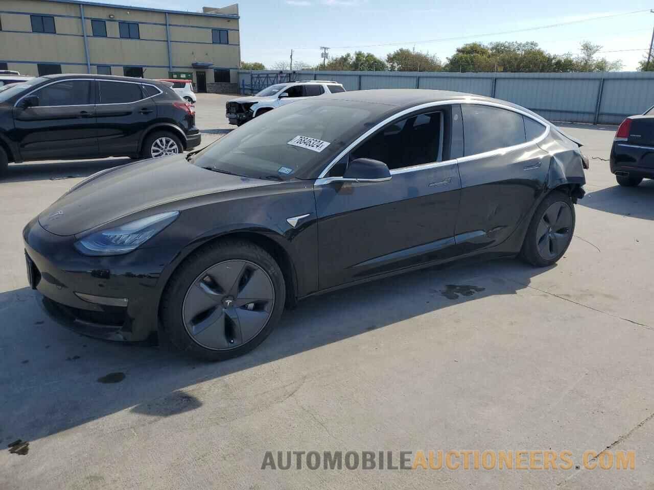 5YJ3E1EAXJF098480 TESLA MODEL 3 2018