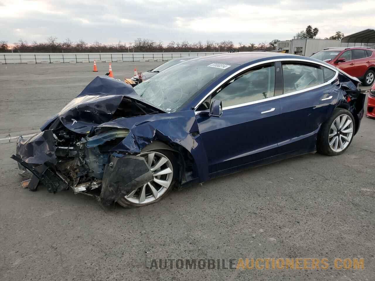 5YJ3E1EAXJF109462 TESLA MODEL 3 2018